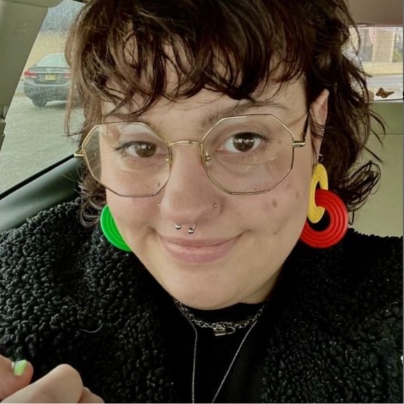 Meet your Posher, Em - Picture 1 of 1